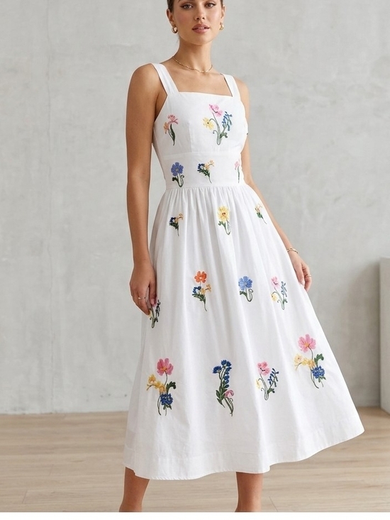 Free Assembly Dresses & Skirts - Free Assembly White Floral Embroidered Midi Dress